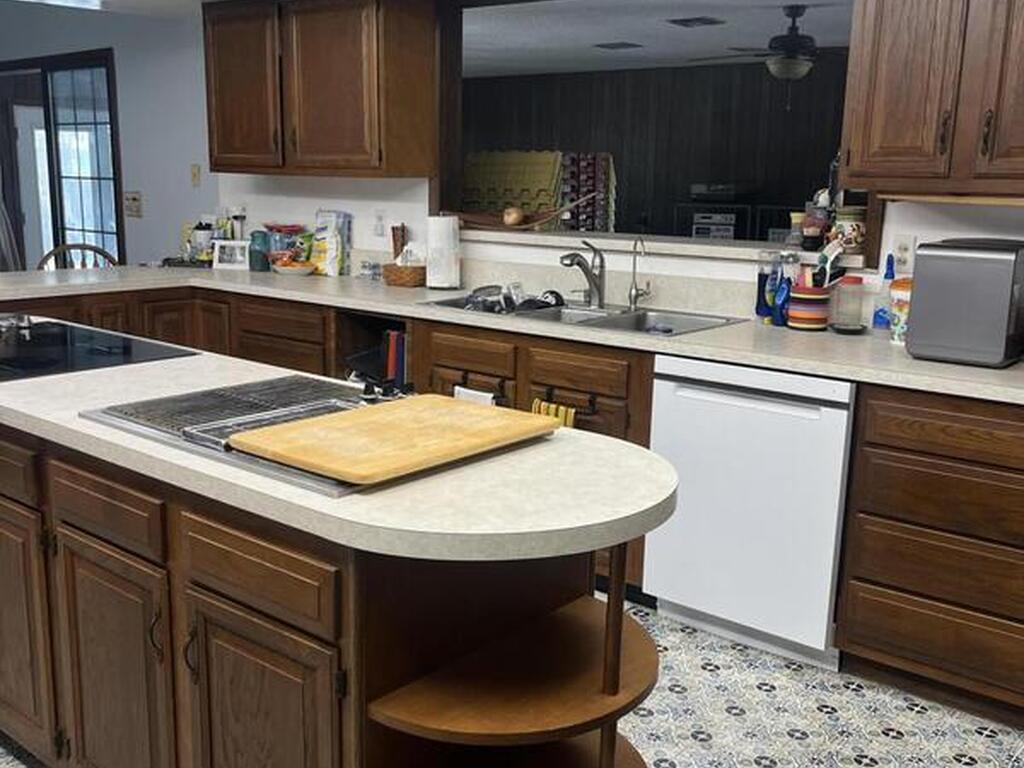 580 Hidden Creek Drive, Merritt Island, FL 32952