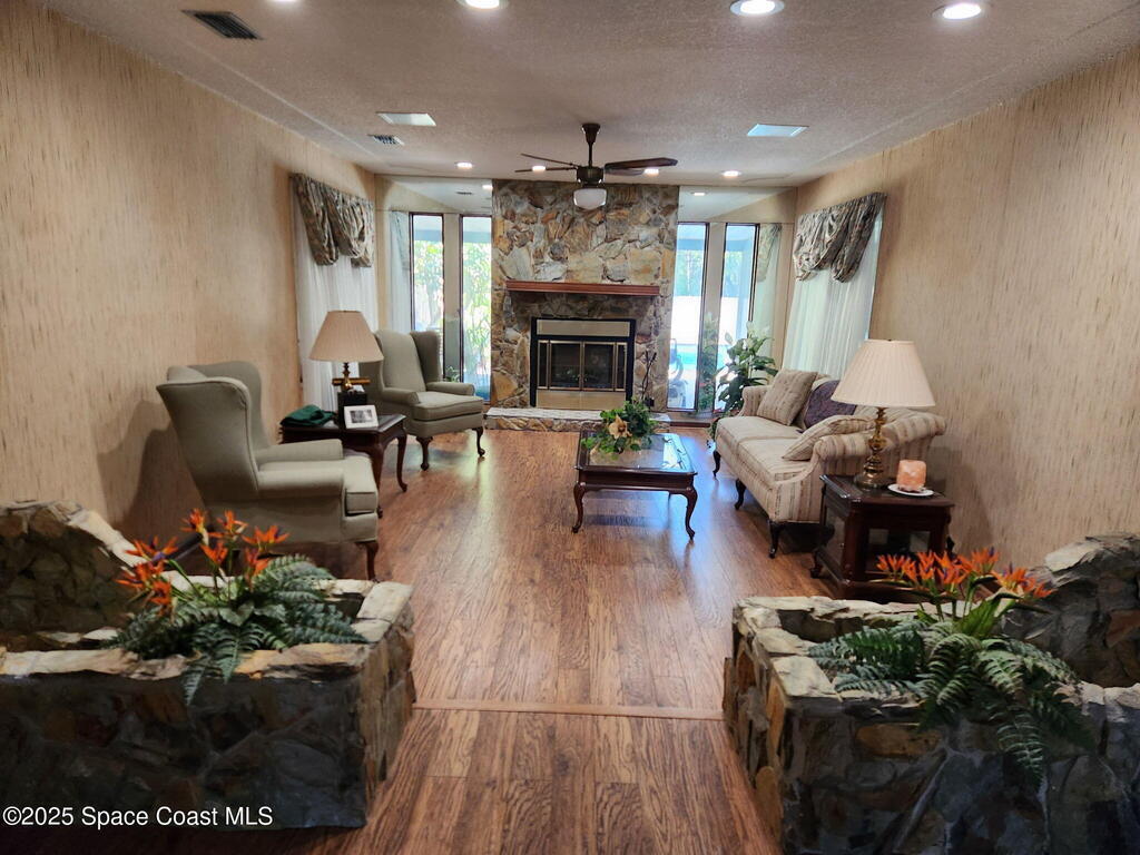 580 Hidden Creek Drive, Merritt Island, FL 32952