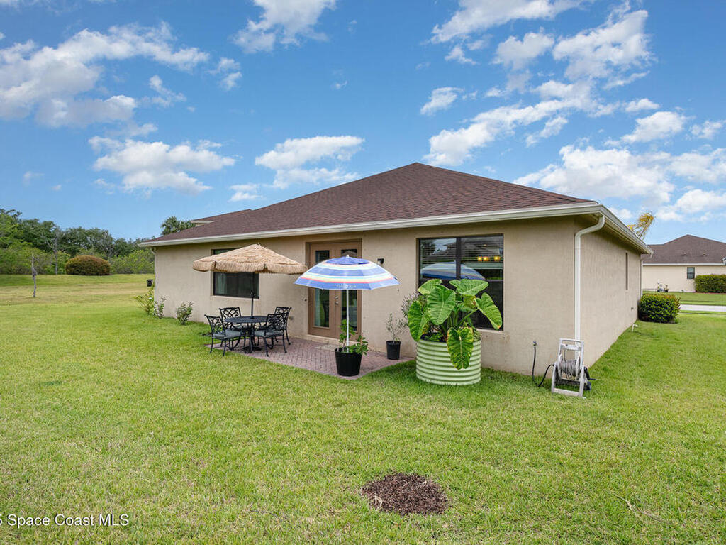 10033 W Verona Circle, Vero Beach, FL 32966