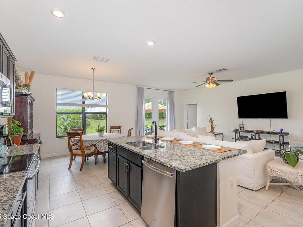10033 W Verona Circle, Vero Beach, FL 32966