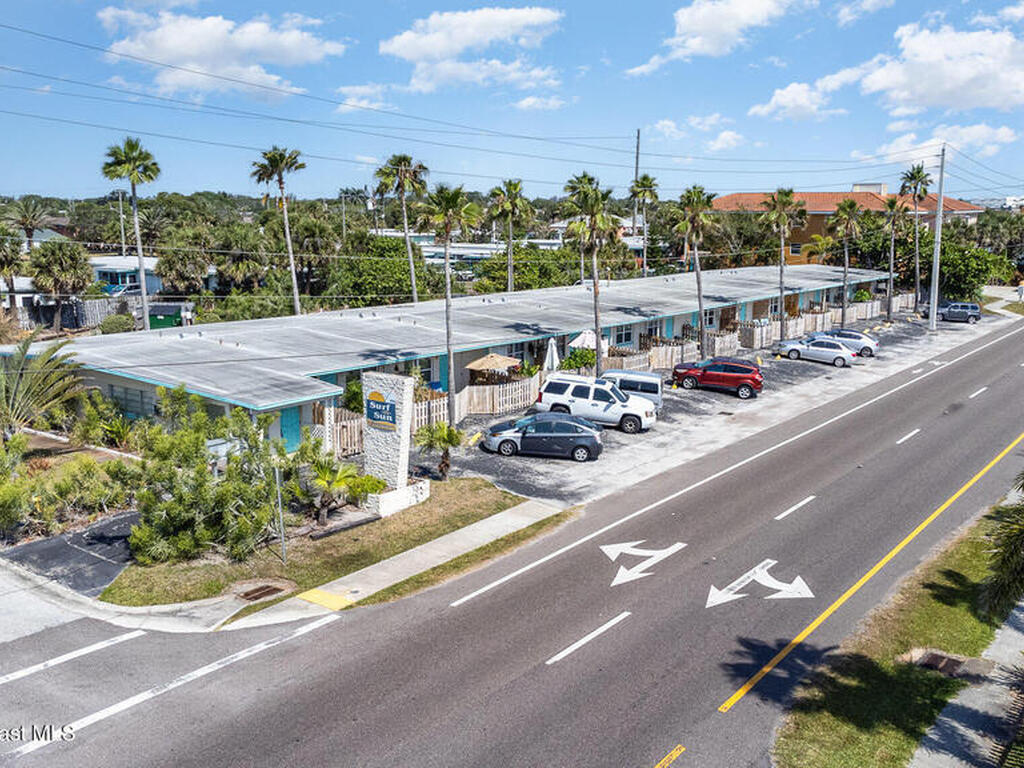 490 S Orlando Avenue, Cocoa Beach, FL 32931