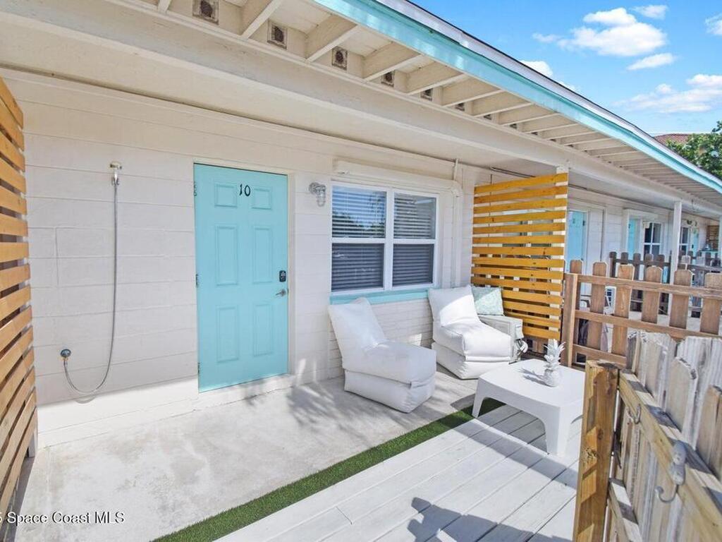 490 S Orlando Avenue, Cocoa Beach, FL 32931