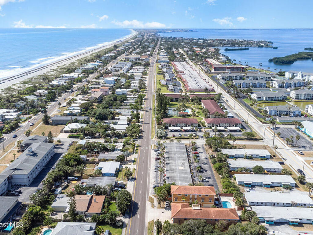 490 S Orlando Avenue, Cocoa Beach, FL 32931