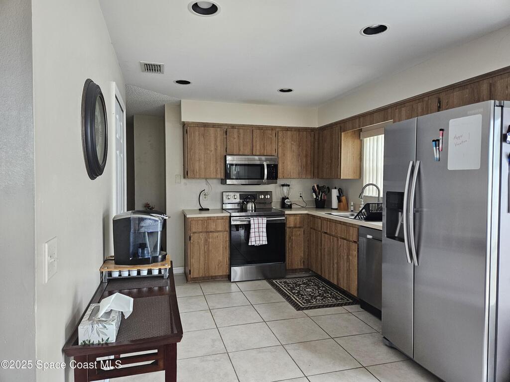 813 Pine Shadows Avenue, Rockledge, FL 32955