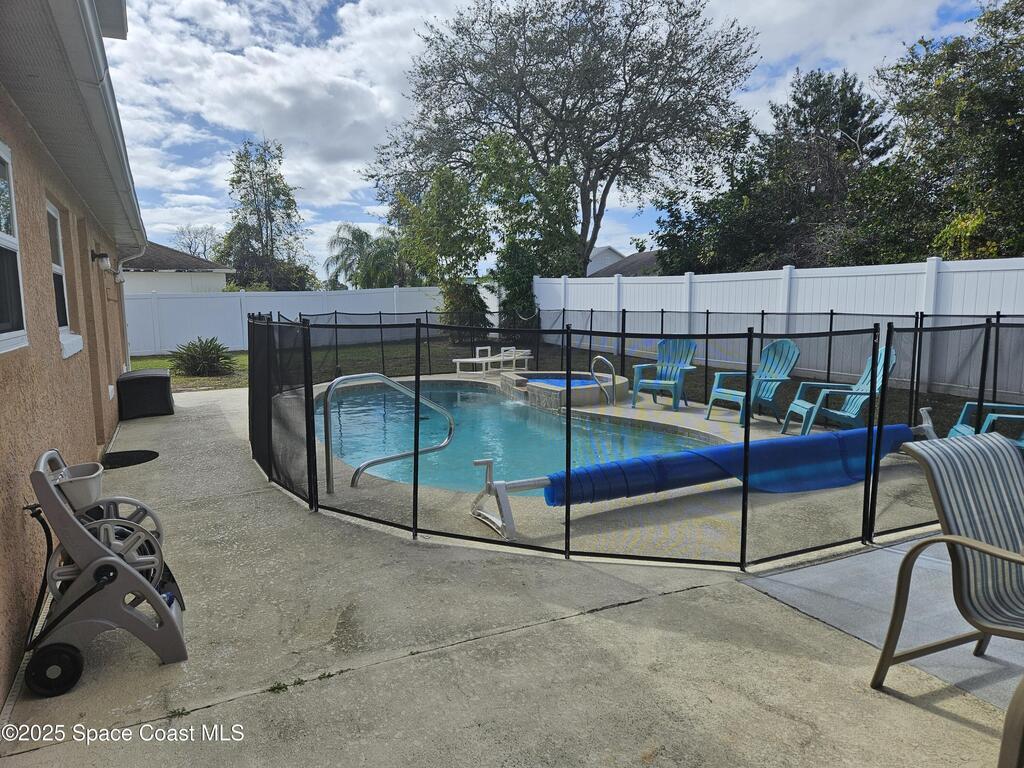 813 Pine Shadows Avenue, Rockledge, FL 32955