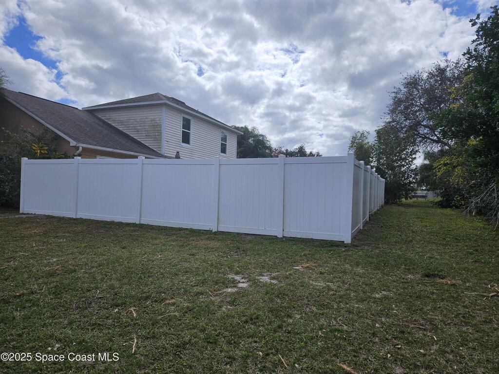 813 Pine Shadows Avenue, Rockledge, FL 32955