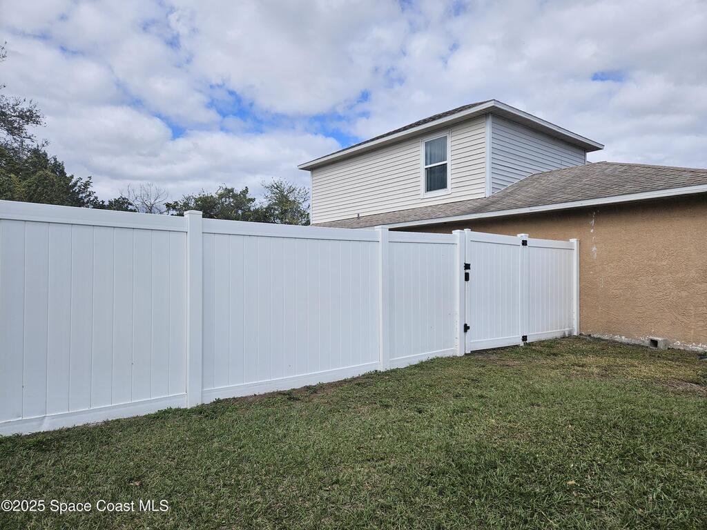 813 Pine Shadows Avenue, Rockledge, FL 32955