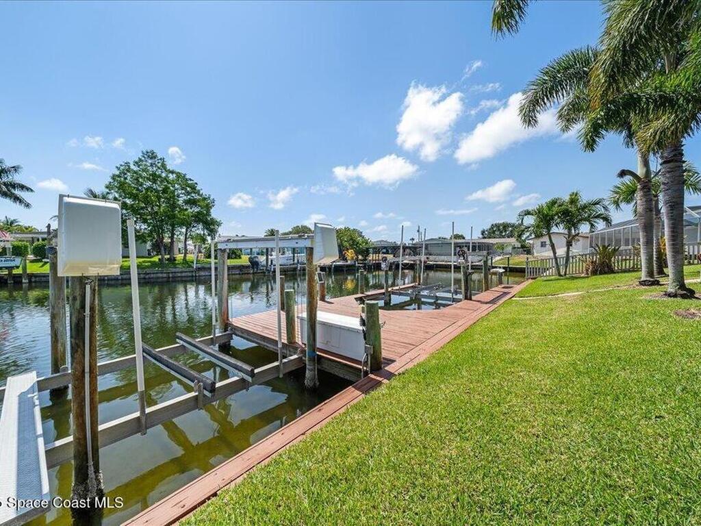 315 Diana Boulevard, Merritt Island, FL 32953