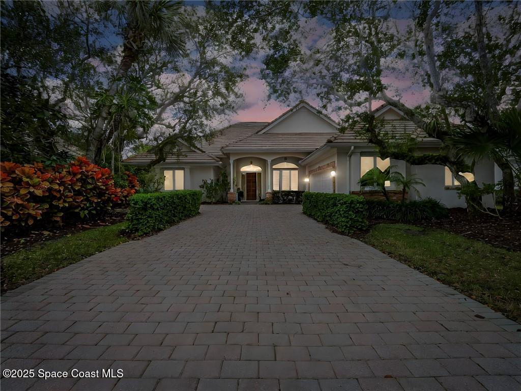 120 N White Jewel Court, Vero Beach, FL 32963