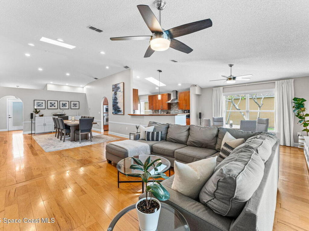 380 Wickham Lakes Drive, Melbourne, FL 32940