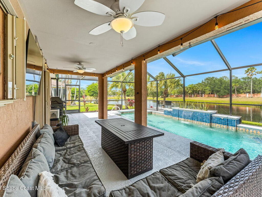 380 Wickham Lakes Drive, Melbourne, FL 32940