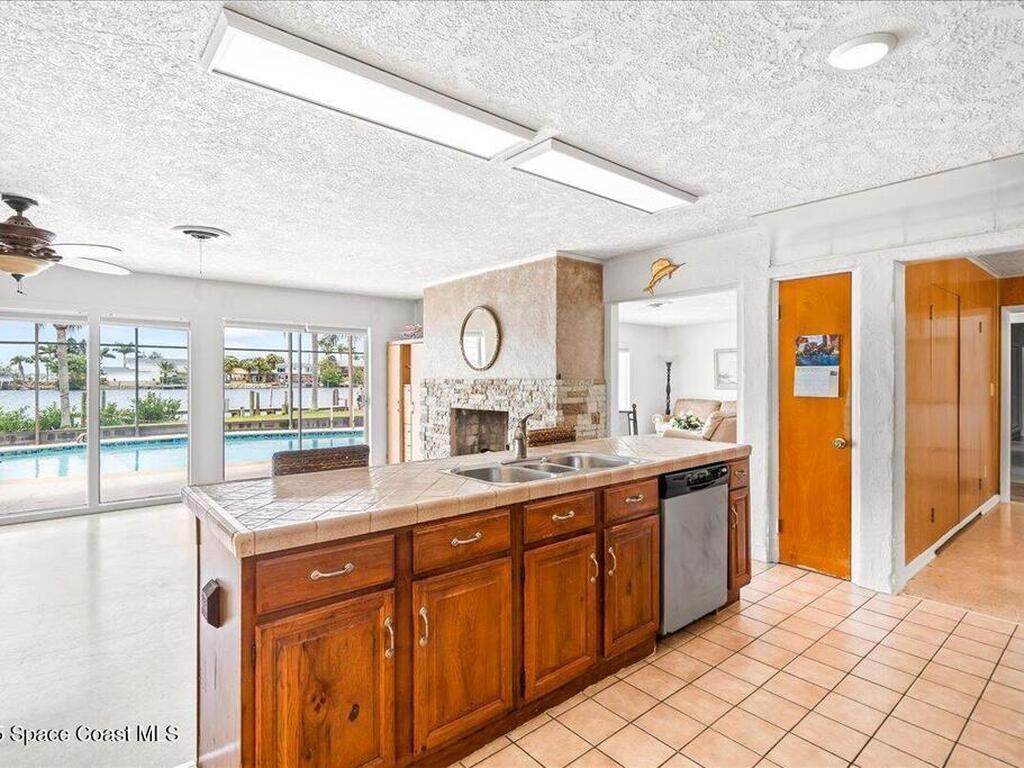 526 Andros Lane, Indian Harbour Beach, FL 32937