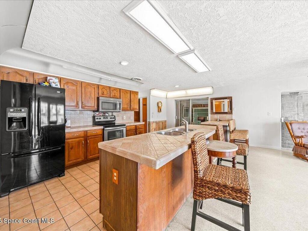 526 Andros Lane, Indian Harbour Beach, FL 32937