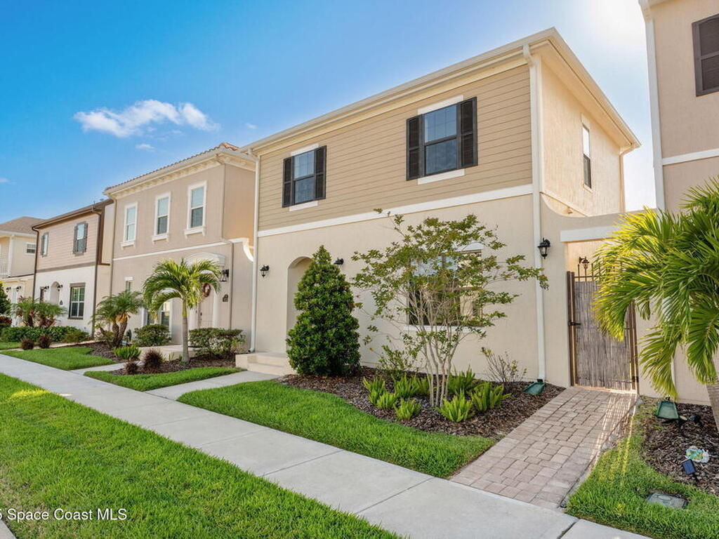 8048 Gullen Drive, Melbourne, FL 32940