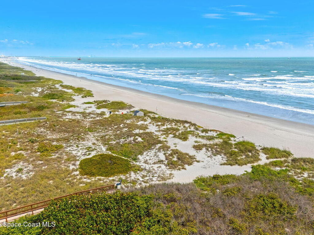 2020 N Atlantic Avenue, Cocoa Beach, FL 32931