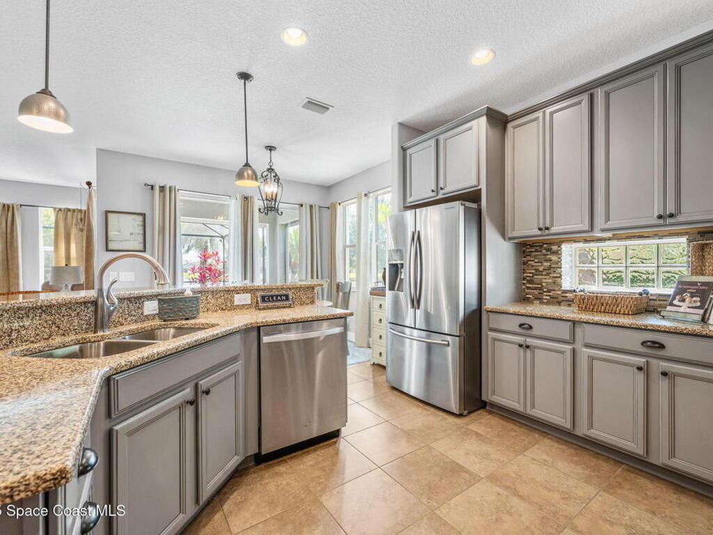 8601 Strom Park Drive, Melbourne, FL 32940