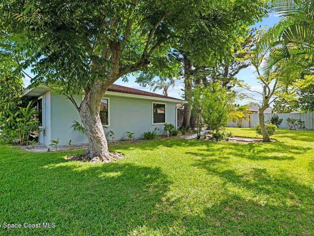 2033 Thistle Drive, Melbourne, FL 32935