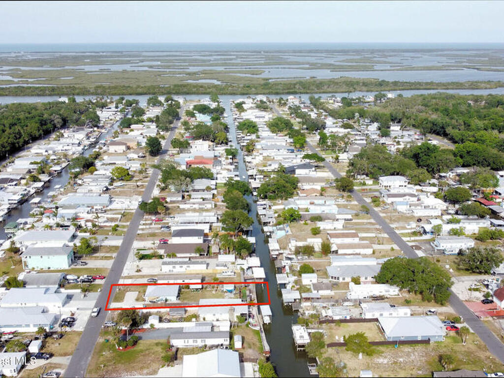 139 Randle Avenue, Oak Hill, FL 32759