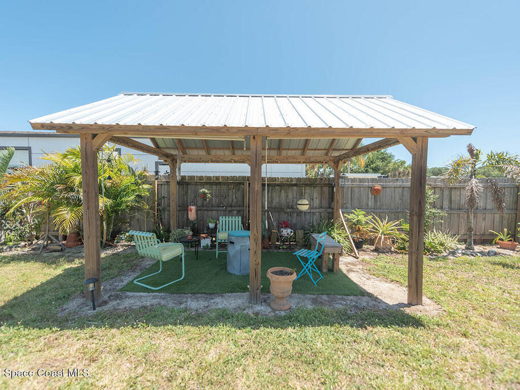 139 Randle Avenue, Oak Hill, FL 32759