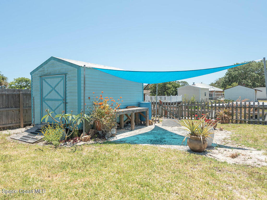 139 Randle Avenue, Oak Hill, FL 32759
