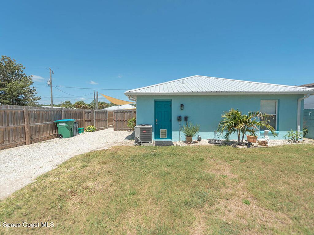 139 Randle Avenue, Oak Hill, FL 32759