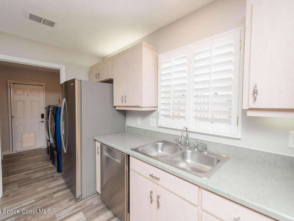 139 Randle Avenue, Oak Hill, FL 32759