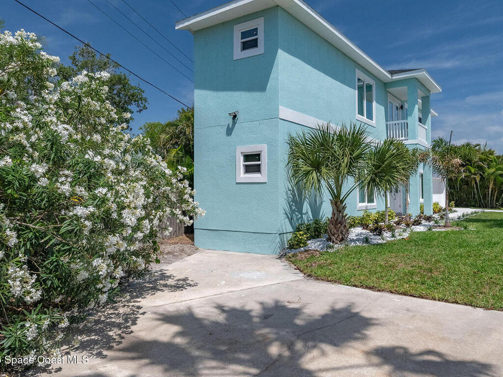 1364 Palmer Court, Cocoa Beach, FL 32931