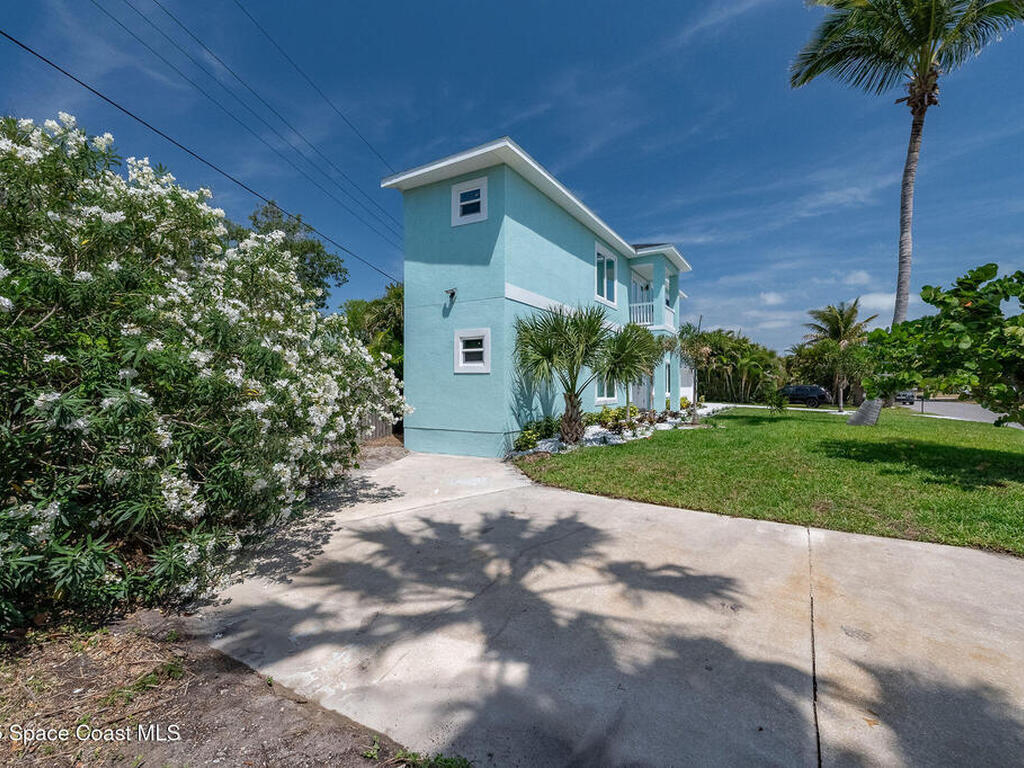 1364 Palmer Court, Cocoa Beach, FL 32931