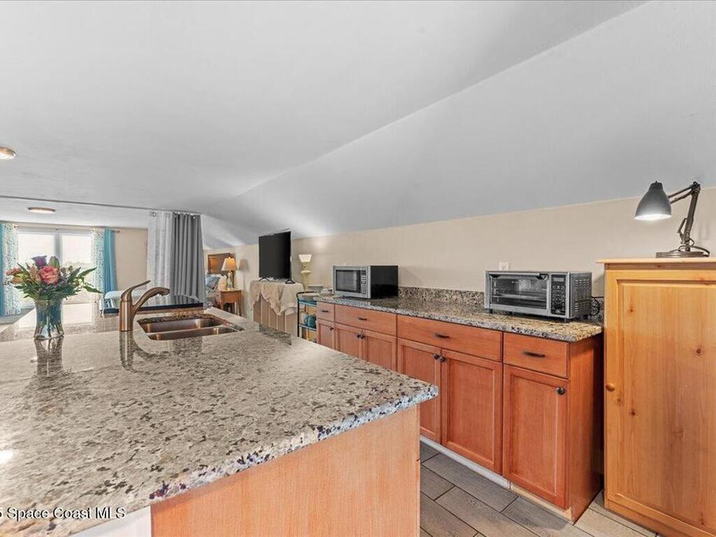 8865 Central Avenue, Micco, FL 32976