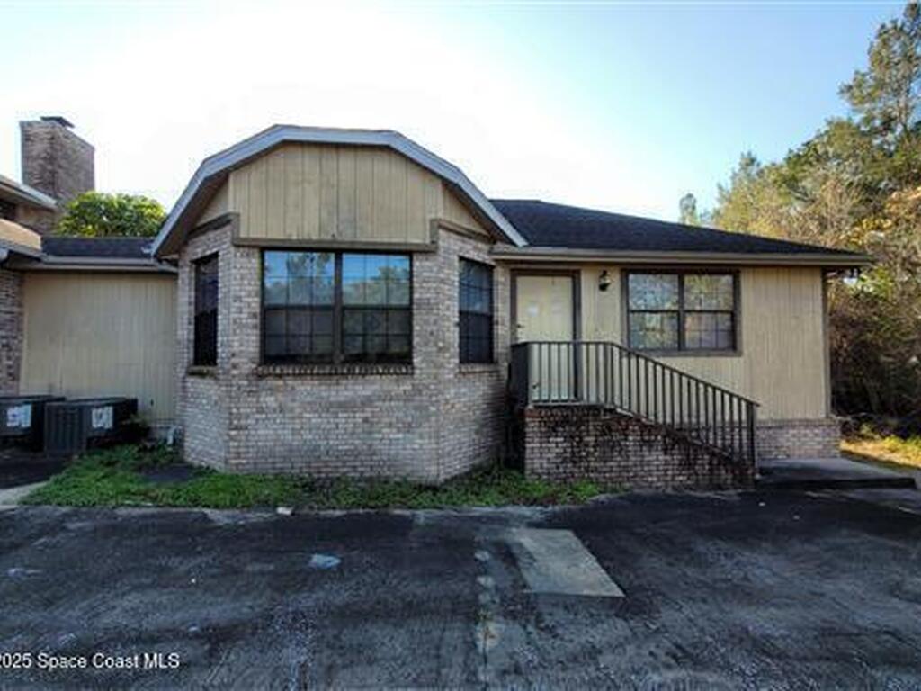 1215 Pine Cone Court, Titusville, FL 32796