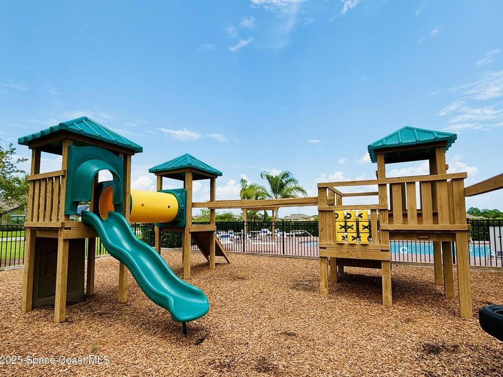 841 Old Country Road, Palm Bay, FL 32909