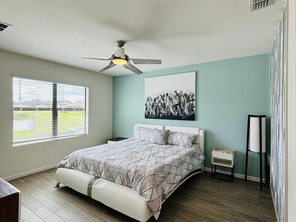 841 Old Country Road, Palm Bay, FL 32909