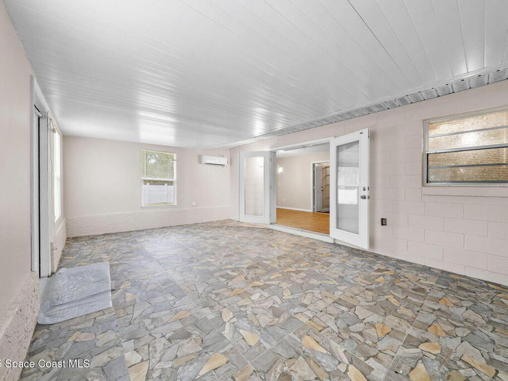 502 Black Horse Street, Palm Bay, FL 32909