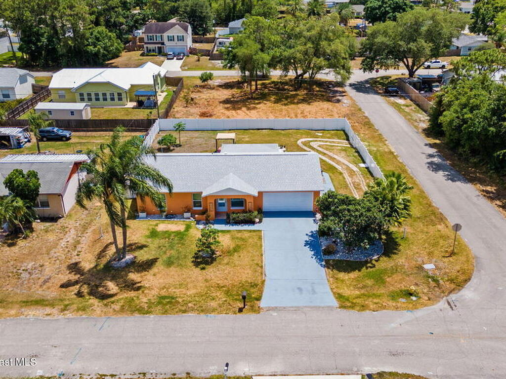 502 Black Horse Street, Palm Bay, FL 32909