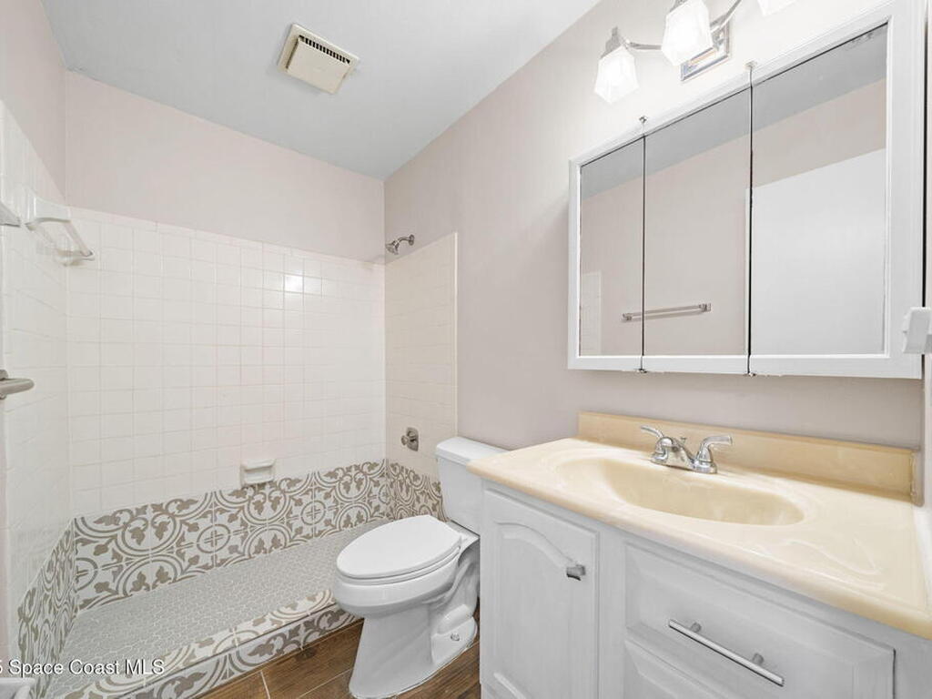 502 Black Horse Street, Palm Bay, FL 32909