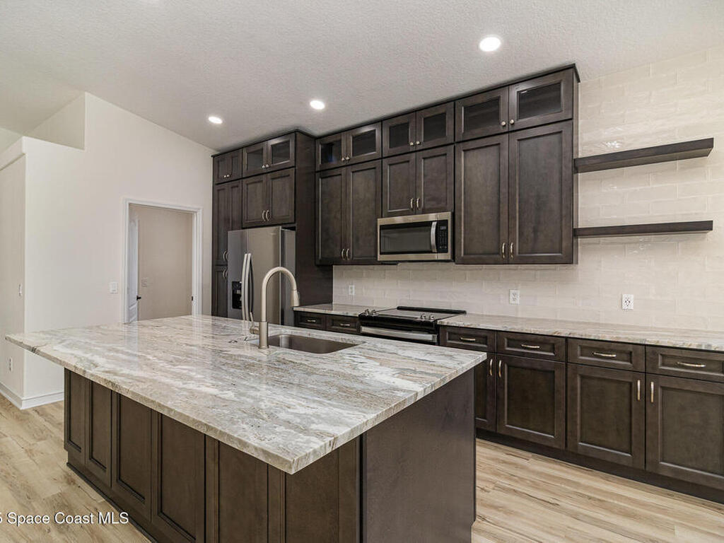 920 Wimbledon Drive, Melbourne, FL 32940