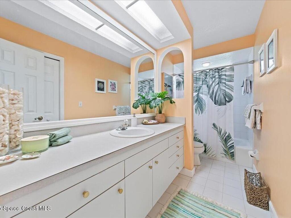 1085 Mercedes Drive, Merritt Island, FL 32952