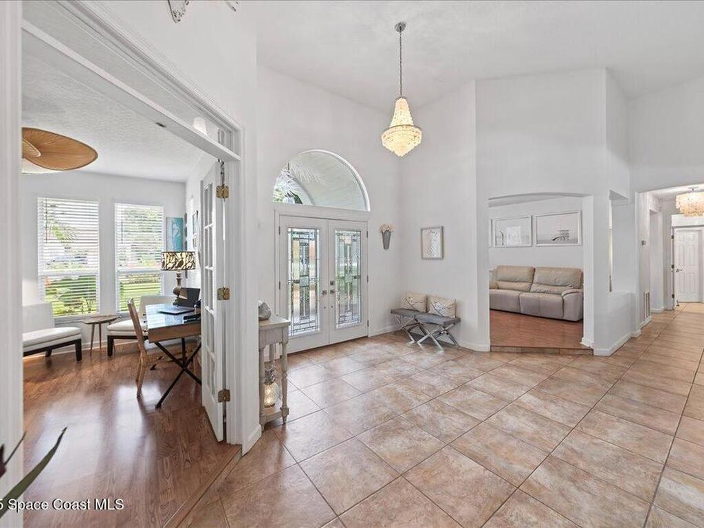 1085 Mercedes Drive, Merritt Island, FL 32952