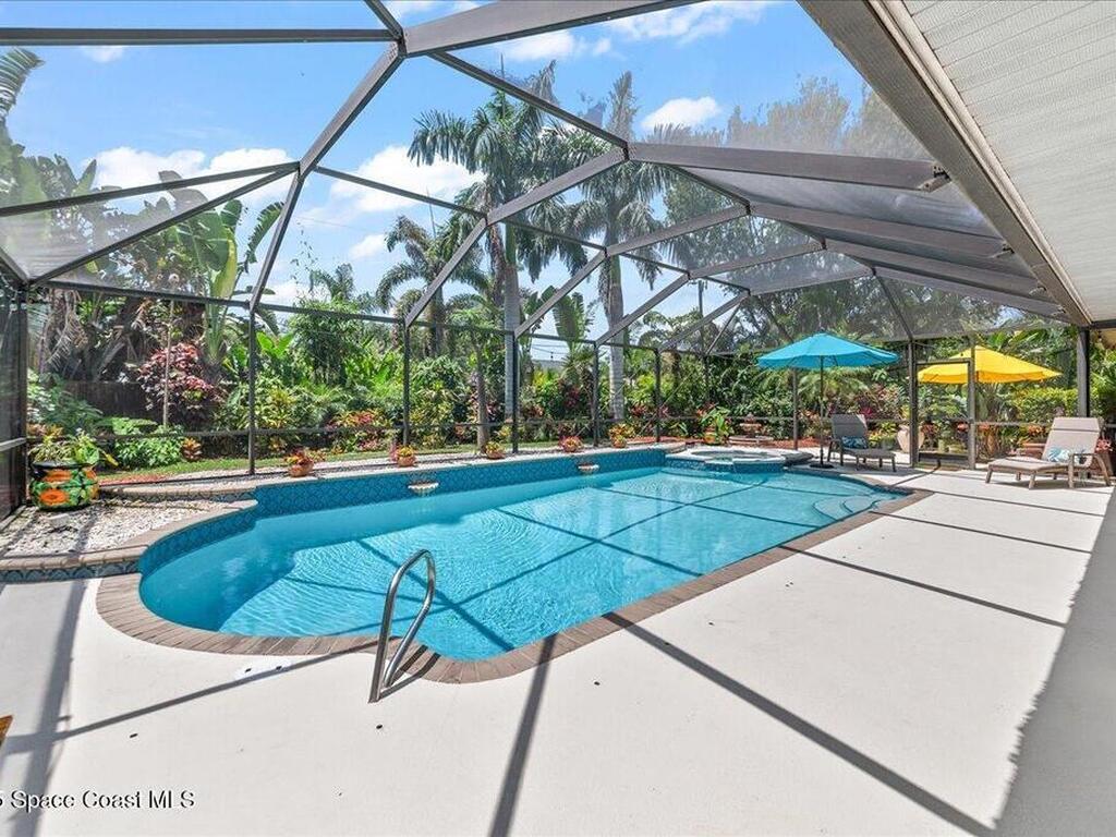 1085 Mercedes Drive, Merritt Island, FL 32952