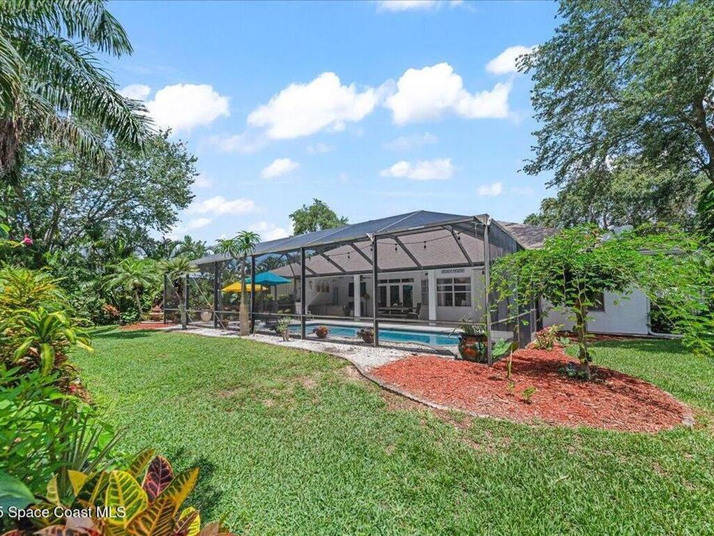 1085 Mercedes Drive, Merritt Island, FL 32952