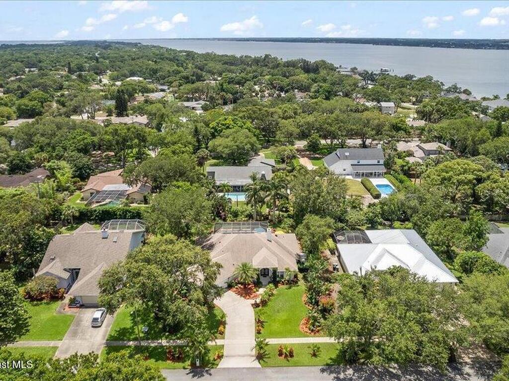 1085 Mercedes Drive, Merritt Island, FL 32952