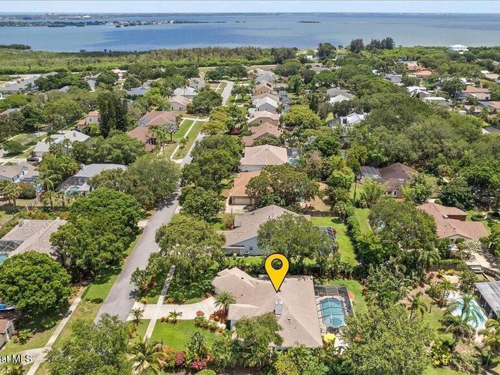 1085 Mercedes Drive, Merritt Island, FL 32952