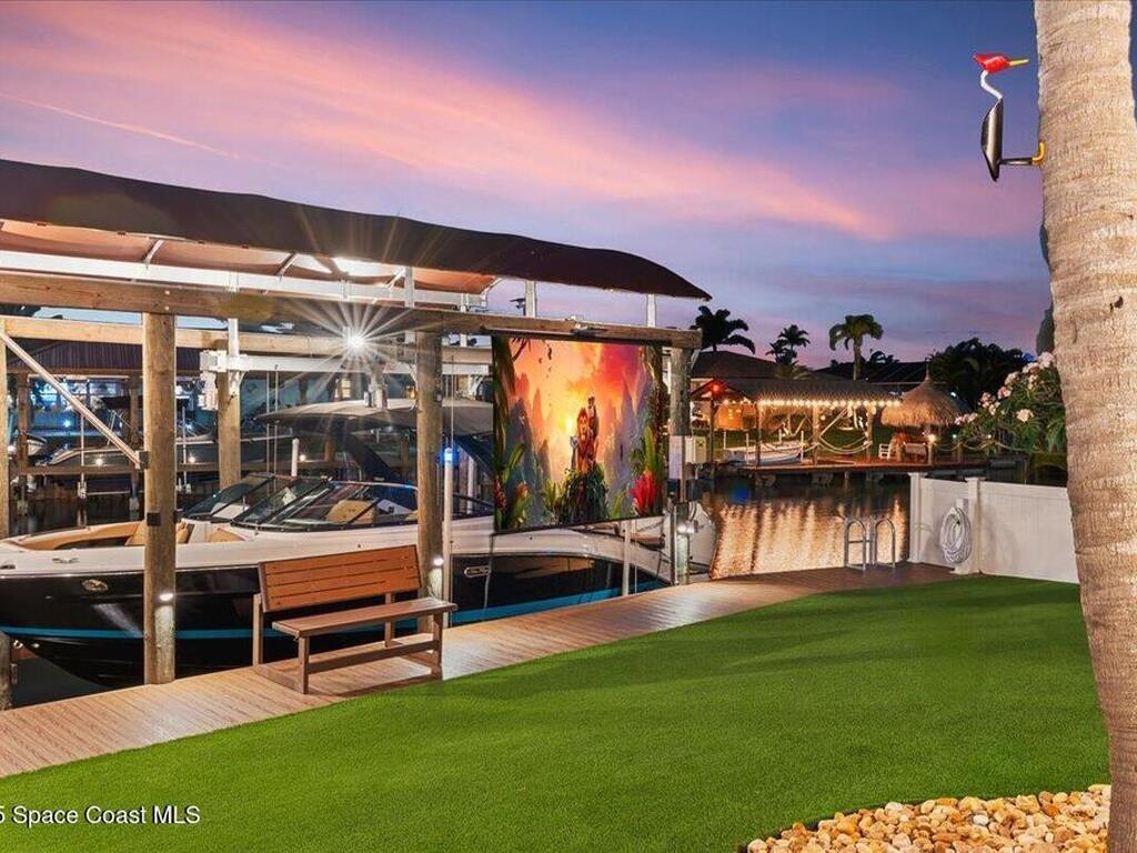 285 Diana Boulevard, Merritt Island, FL 32953