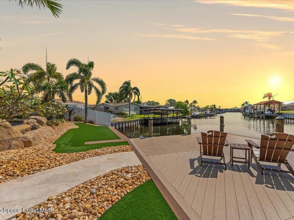 285 Diana Boulevard, Merritt Island, FL 32953