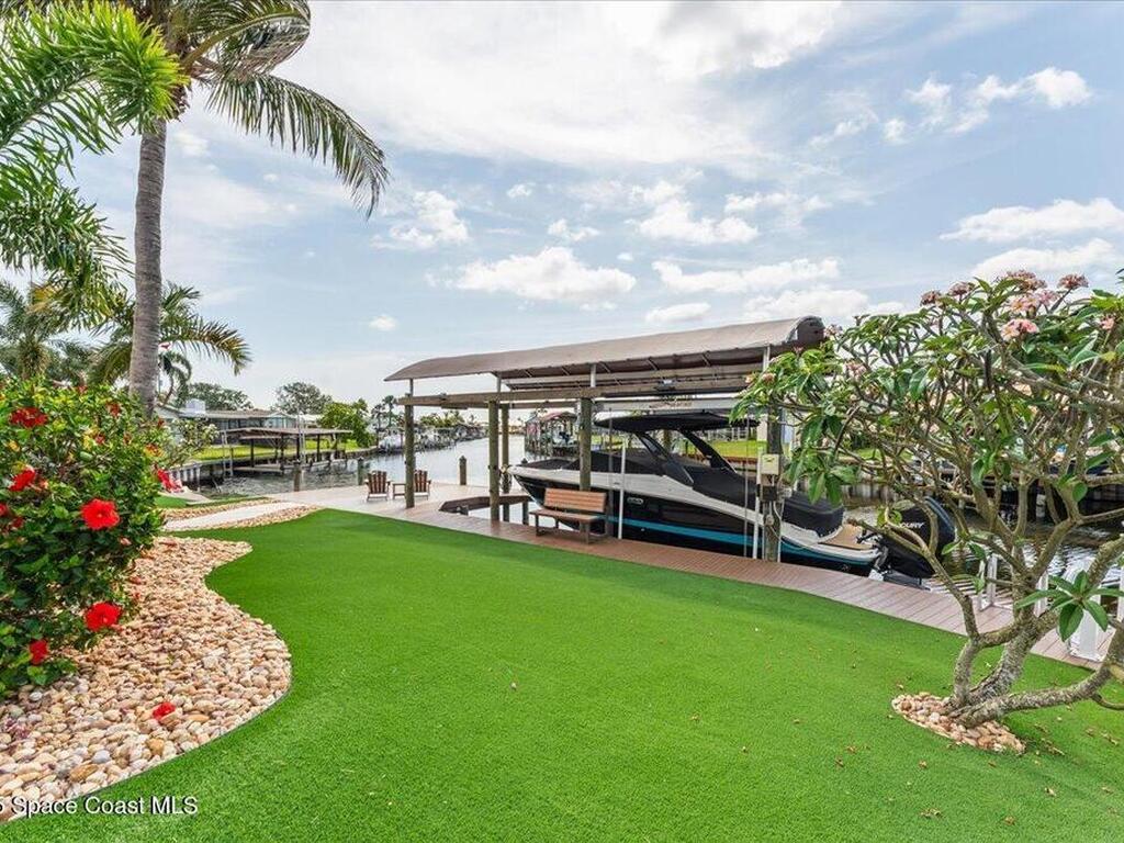 285 Diana Boulevard, Merritt Island, FL 32953