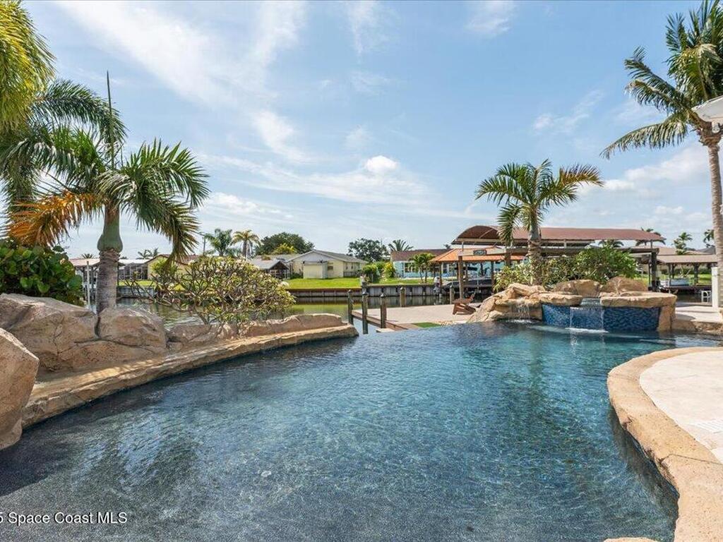 285 Diana Boulevard, Merritt Island, FL 32953