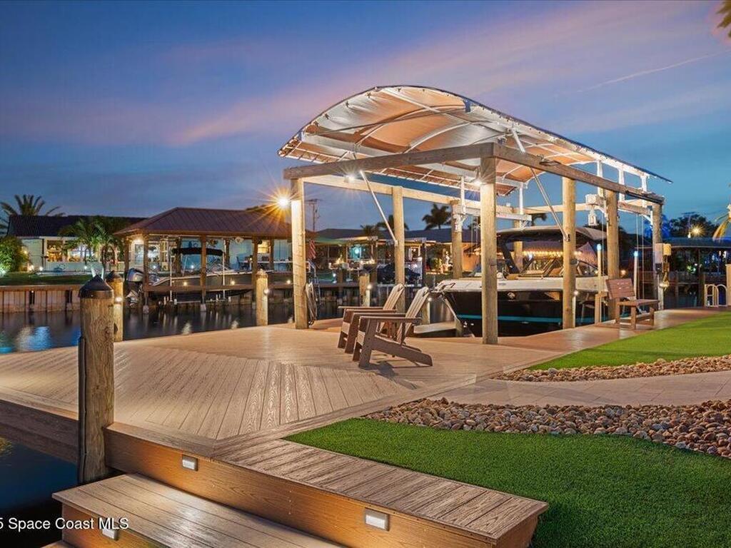 285 Diana Boulevard, Merritt Island, FL 32953