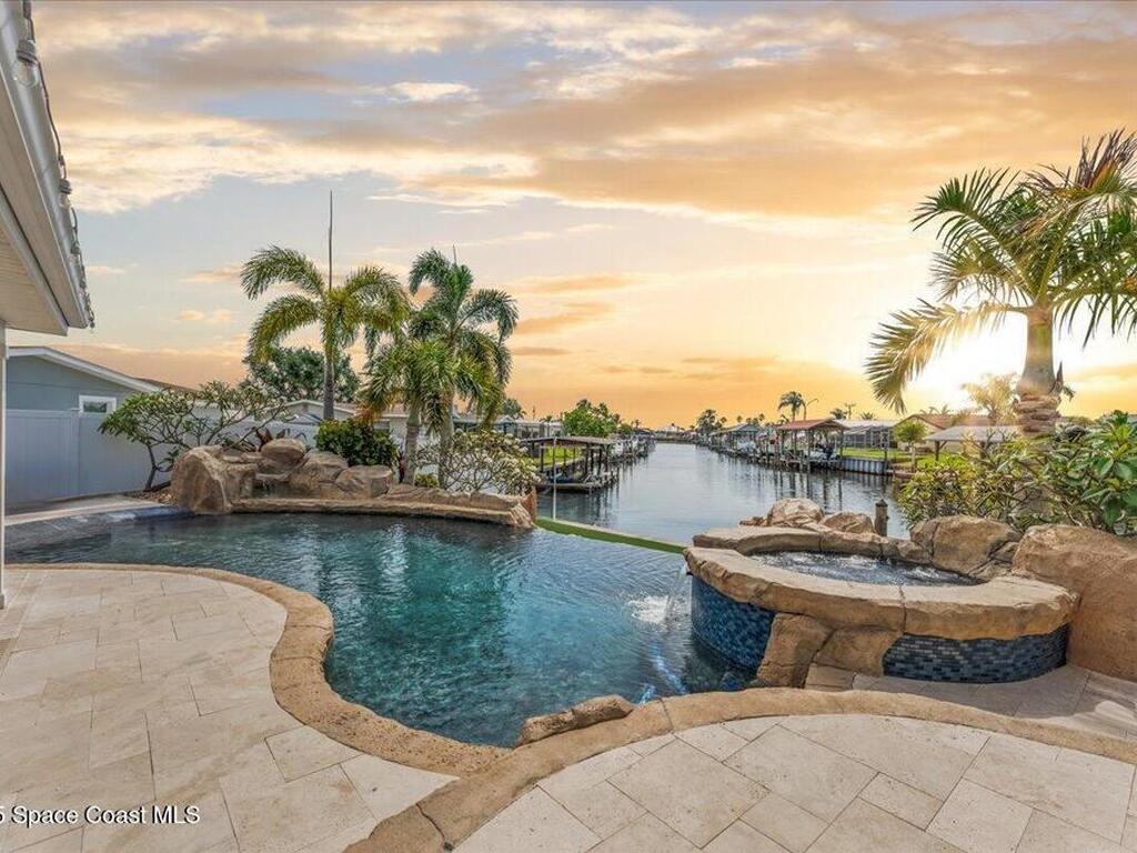 285 Diana Boulevard, Merritt Island, FL 32953