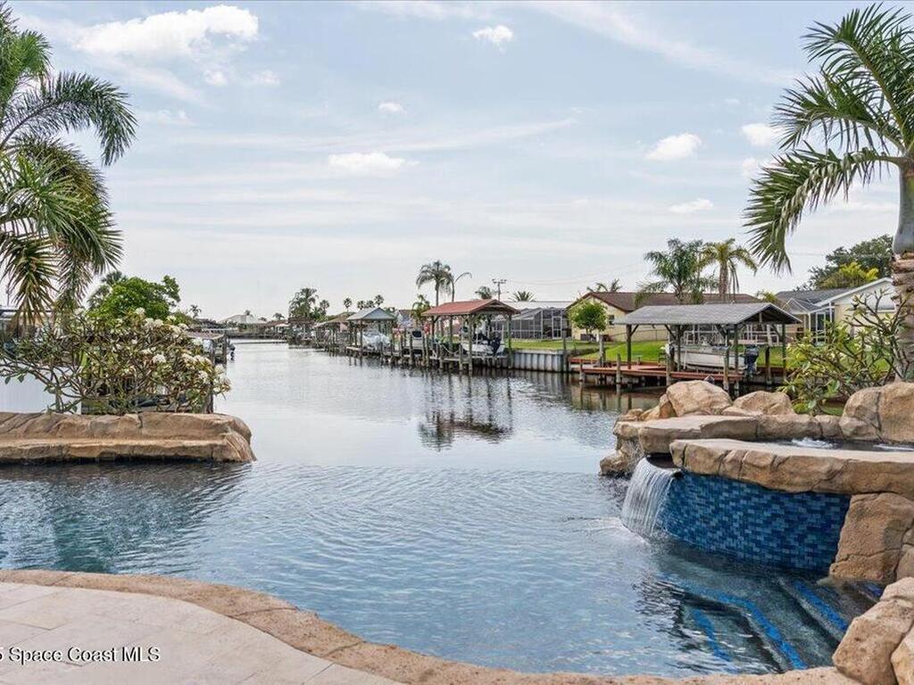 285 Diana Boulevard, Merritt Island, FL 32953