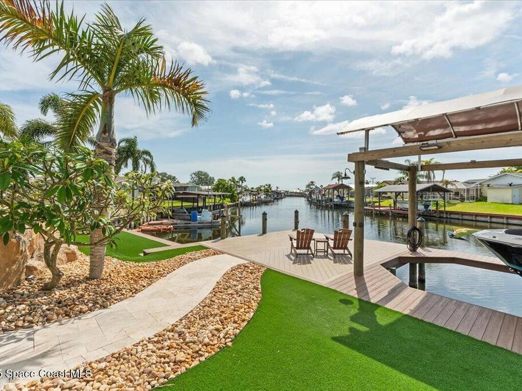 285 Diana Boulevard, Merritt Island, FL 32953
